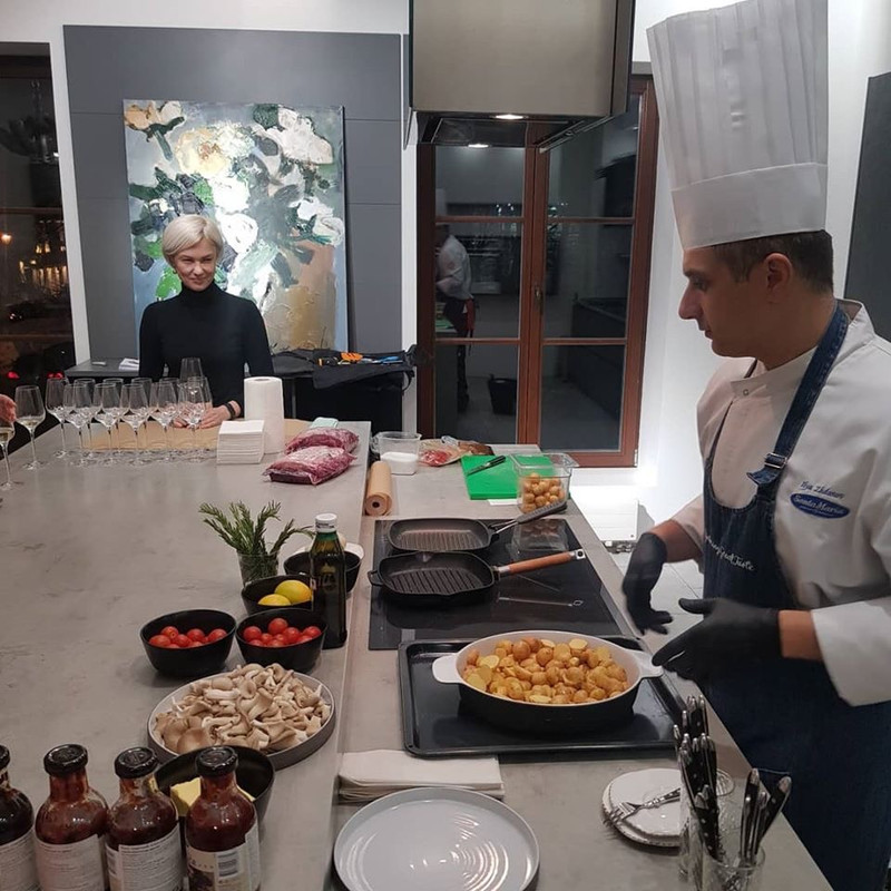 3D916247-7CE9-40DA-8F60-0F580F02A979