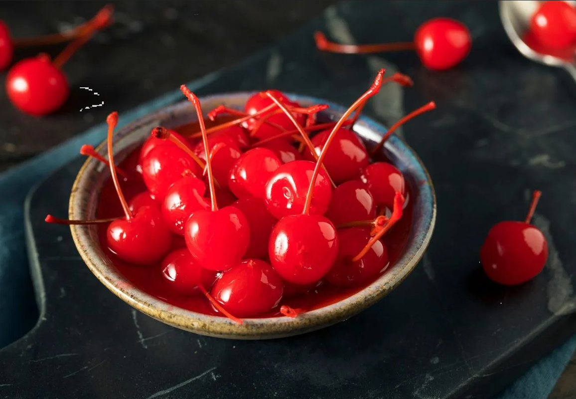 Descubre cómo hacer cerezas en almíbar para decorar tus postres en Navidad
