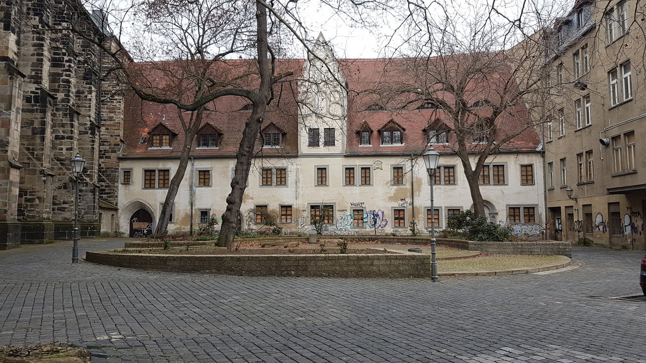 Dreyhauptstraße