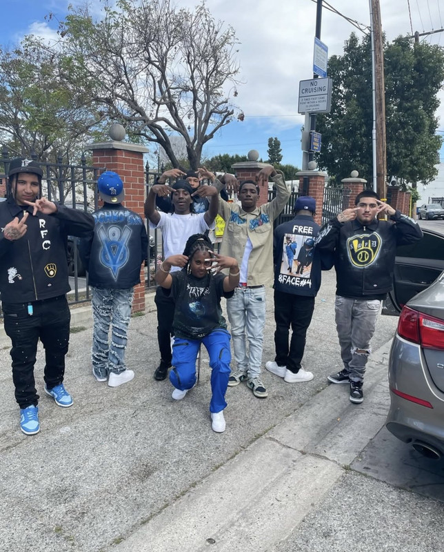 286-EA322-C764-4712-B094-8-D9-C5-CE350-D