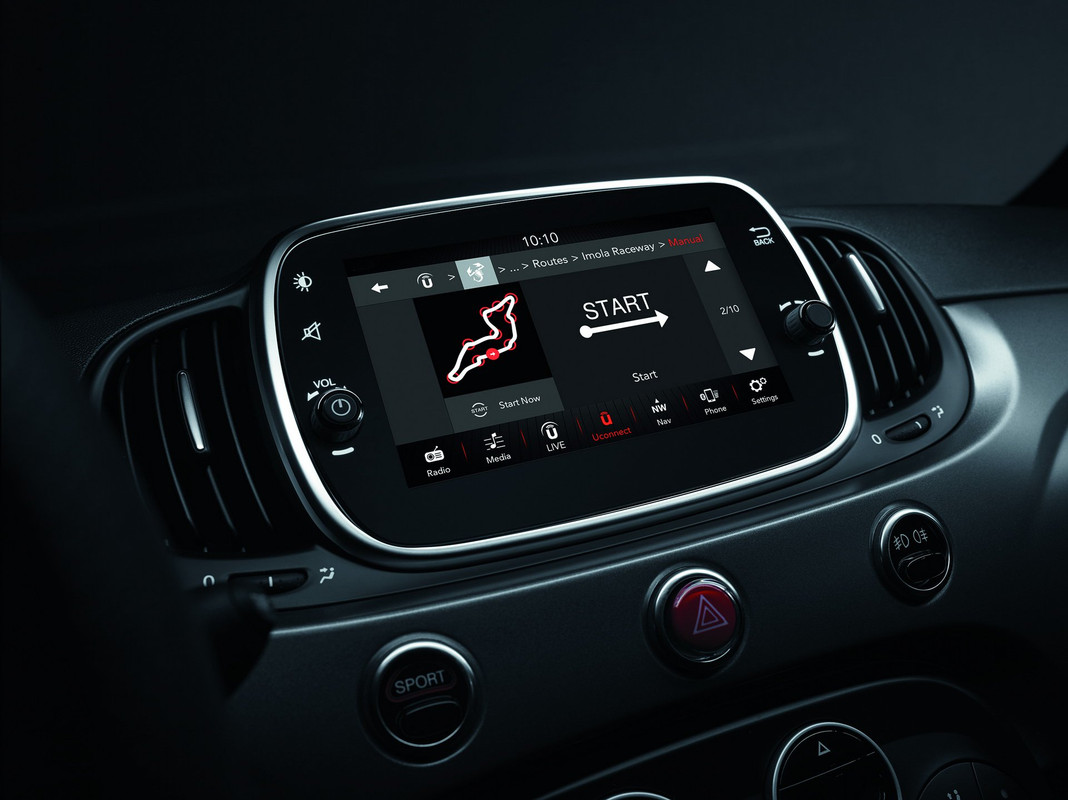 2019 Abarth 595 Competizione (8)