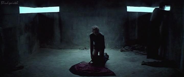 21757. The War Zone (1999) - Lara Belmont (blind