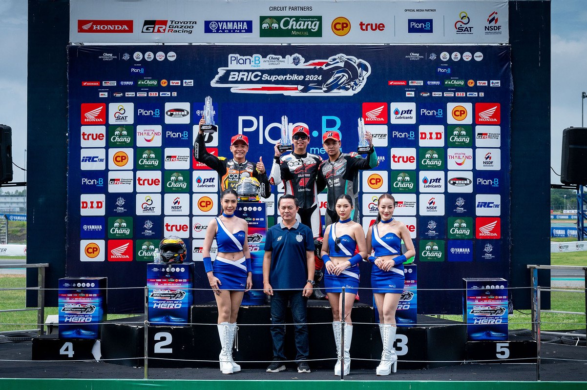 12.ST1_โพเดียม