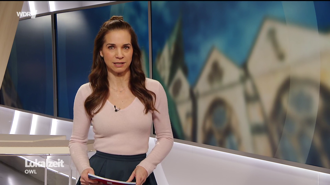 Kristina Sterz WDR Lokalzeit OWL 12 03 2026 112X Caps 19