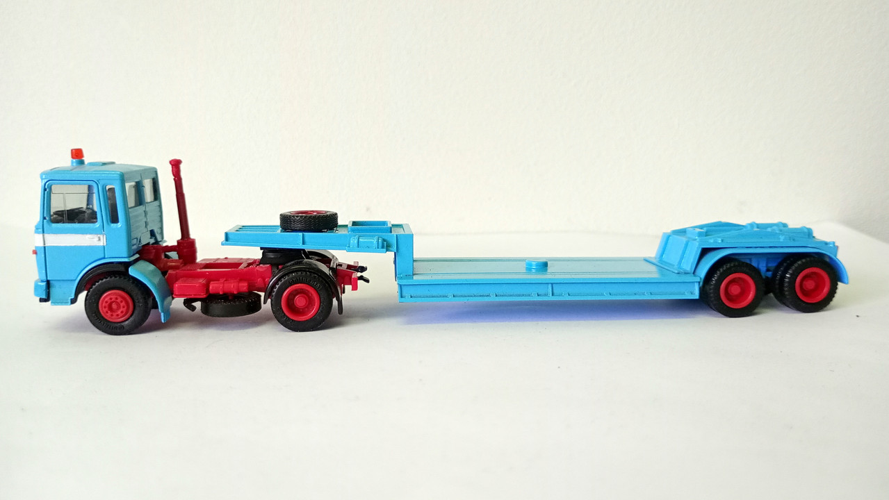 Mach (3848)