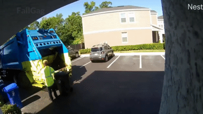 RANDOM-FUNNY-VIDEOS-70-FUNNY-FAILS-Compilation-Fail-Gag-1.gif