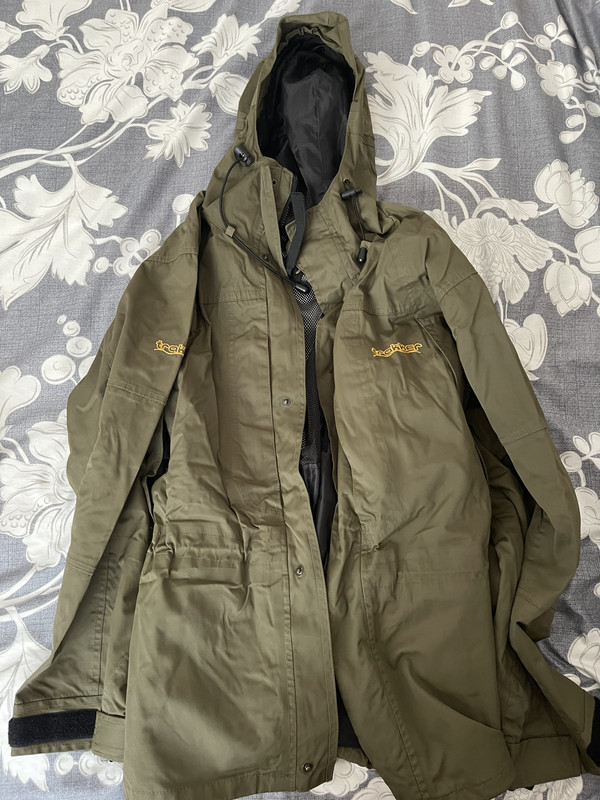 A8C17B05-219F-4930-9685-B626F39DE07B