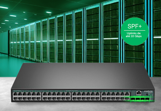 Vista detalhada das portas Gigabit PoE+ e SFP+ do Switch Intelbras S2352G-PB.