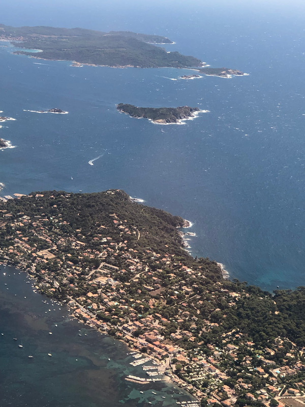 B5D1B079-4C7D-4CF0-9269-C61B95C3227A