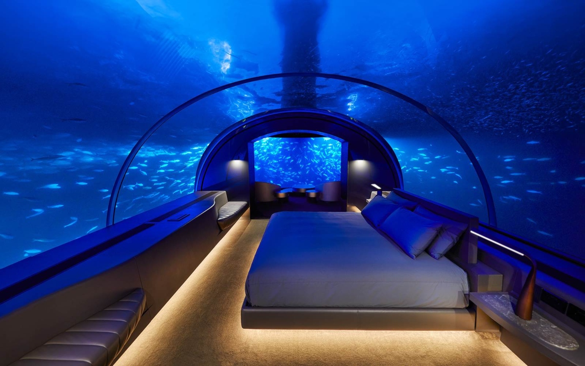 Image: https://i.postimg.cc/WzmsvnYX/hotel2.jpg