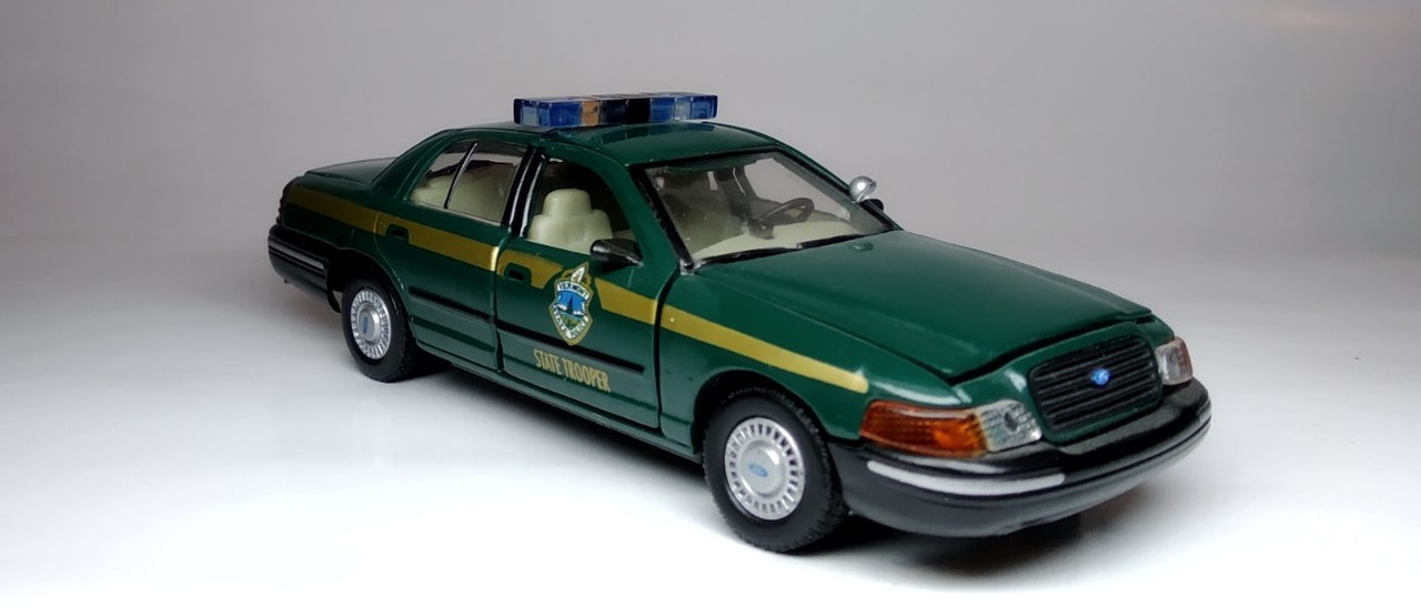 Ford Crown Victoria (8)