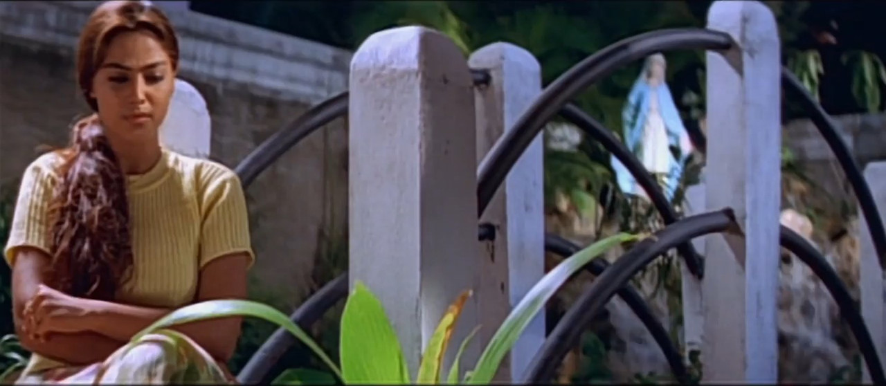 Udhaya 2004 WebRip [Tamil] 480p, 720p ESub Screenshot