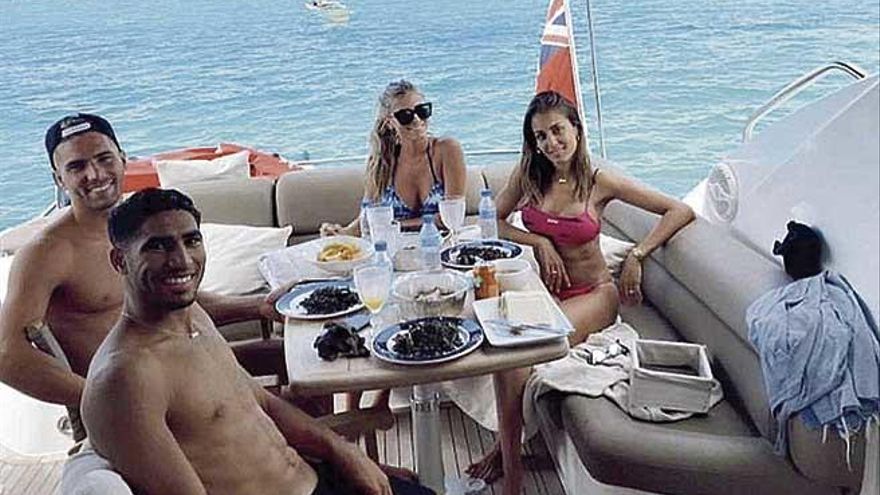 5E421702-52BC-483D-AA27-0BDB73F20B4C