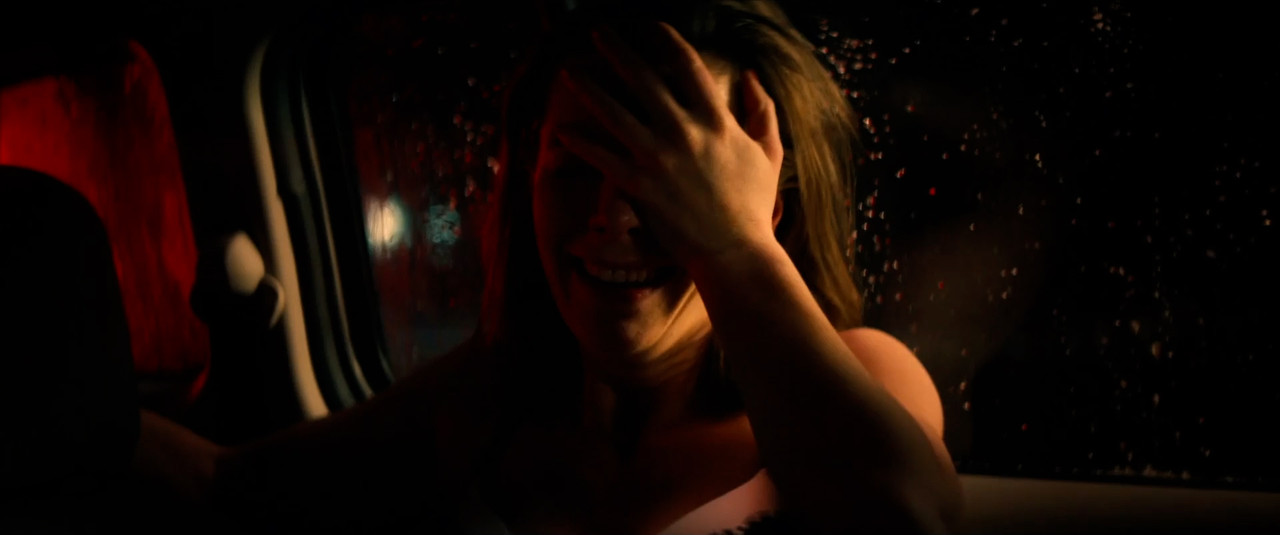 Betty.Gilpin_3Women_pt2.00_01_47_03.Still003