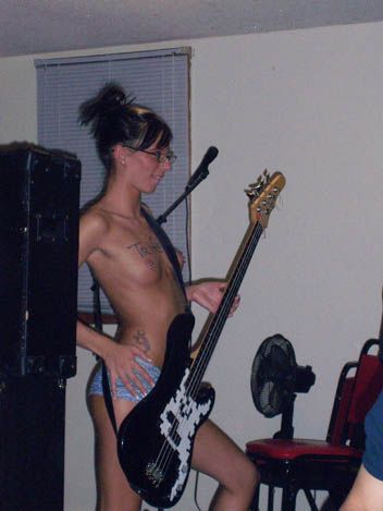 tumblr_odptmhpZJh1uqjg4so1_400