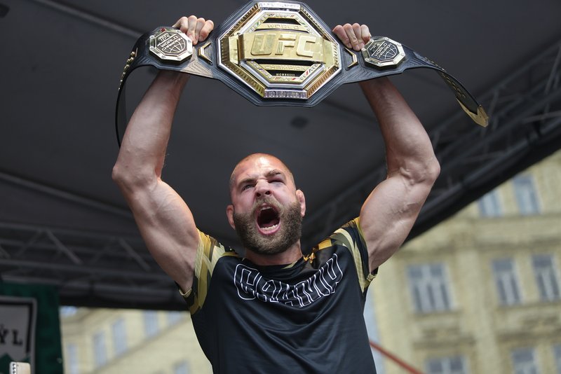 Иржи Прохазка: Нгану ме посъветва да не овакантявам титлата