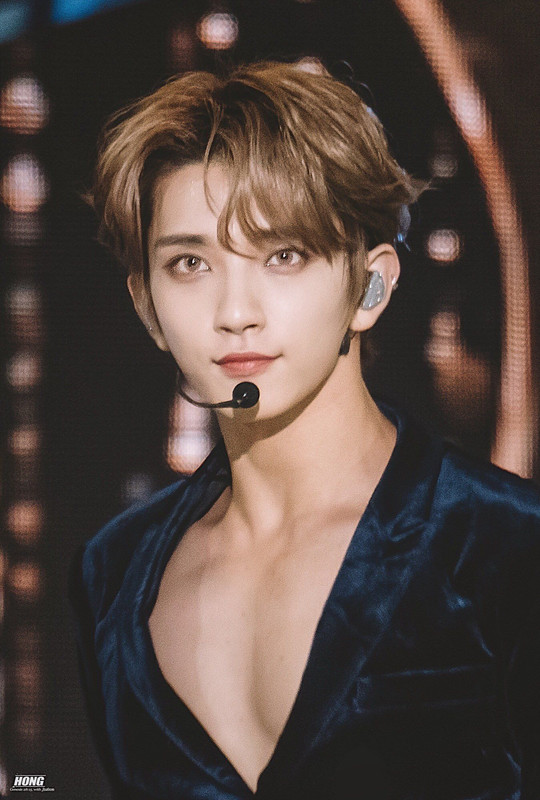 22ec2965931dadc5b3a25e33a41e7d11