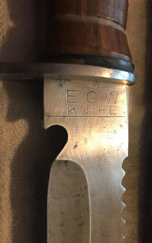 Cuchillo Combate E.G.W. - 08b ( Sierra )