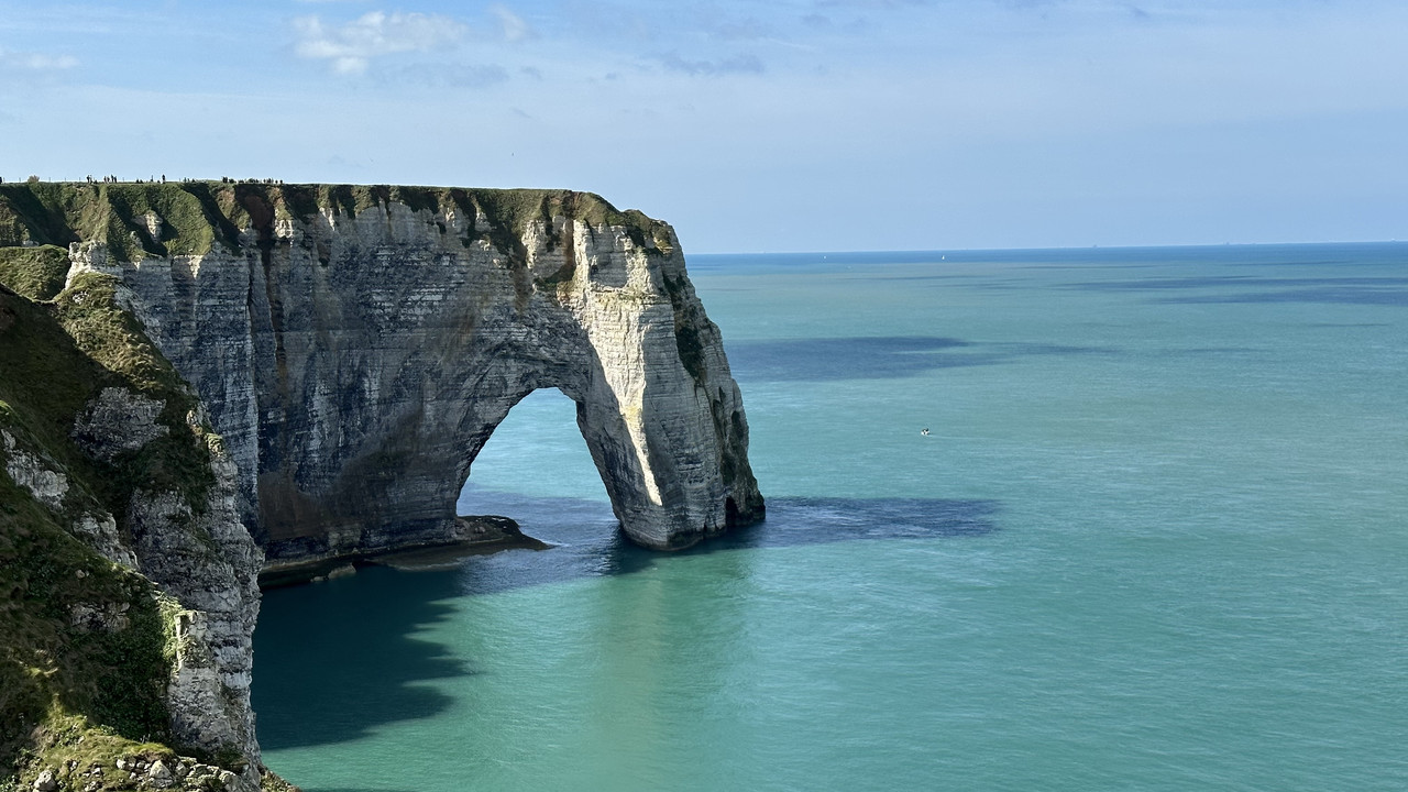 CD6A5B6E-FCC1-4E30-BFFD-9B78F666F579