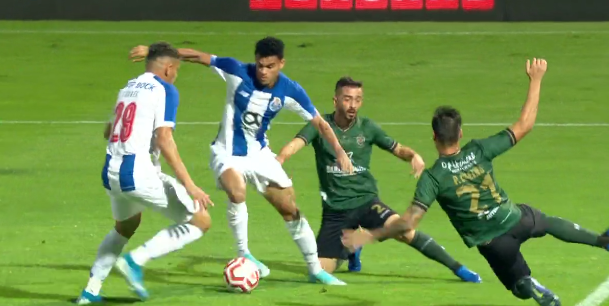 TAÇA DE PORTUGAL: FC PORTO VENCE COIMBRÕES (0-5)