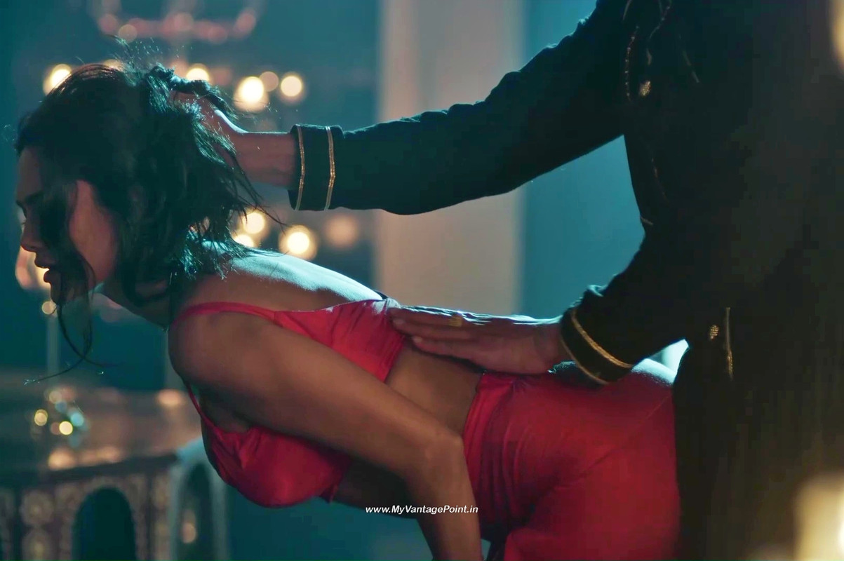 8Esha Gupta Hot in Aashram Web Series