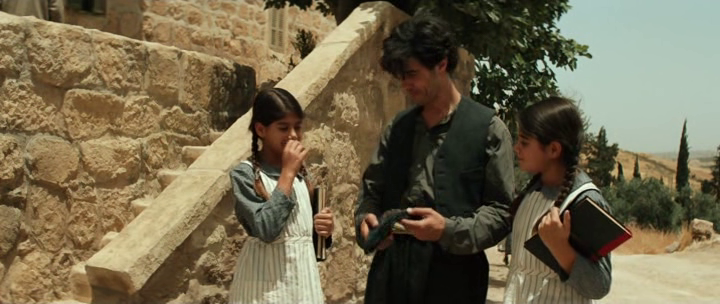 vlcsnap-2015-07-13-16h55m04s234