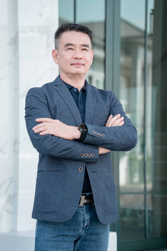 เพิ่มเกียรติ โพธิเพียรทอง กรรมการผู้จัดการใหญ่ บริษัท ดี–แลนด์ กรุ๊ป จำกัด  1