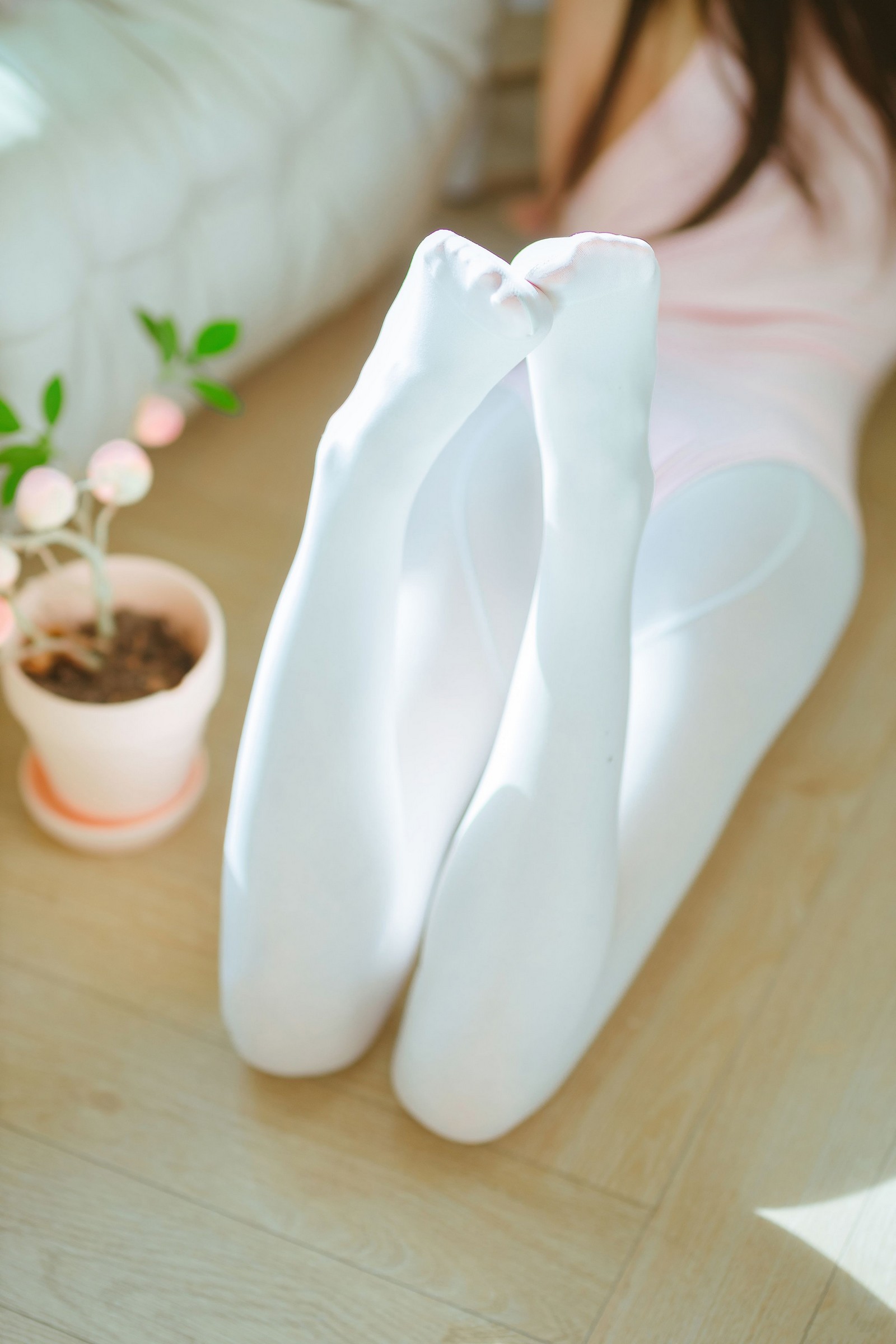 三無人型福利写真：白丝桃子甜美 COS 套图（60P／171.8M）插图6