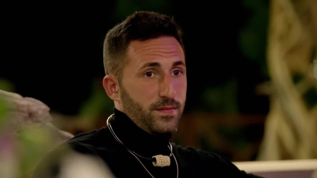 [Image: nrgl033yaf8w.jpg]