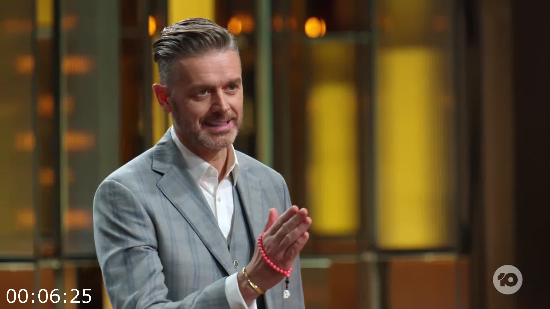 [Image: is2o0ps6vgr9.jpg]