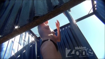 [Image: Voyeur39985130638.jpg]