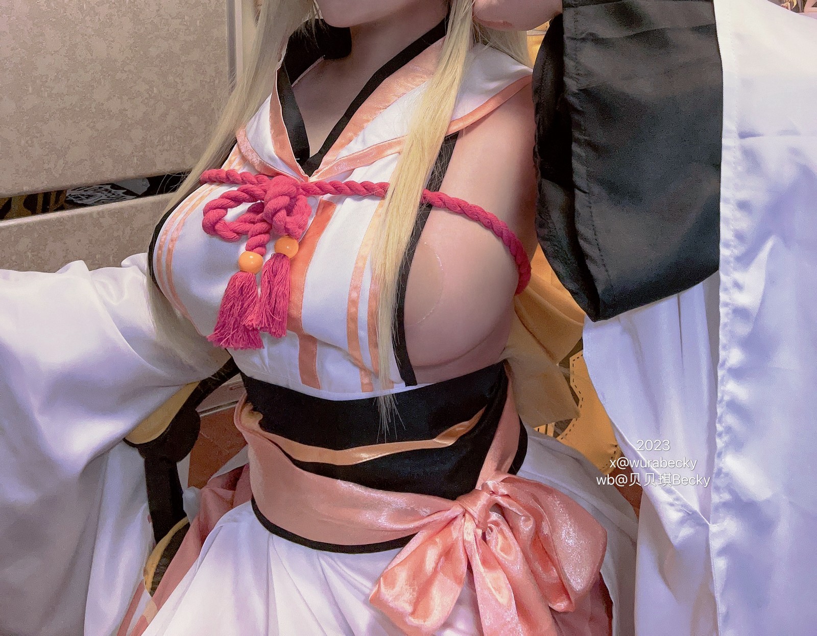 贝贝琪 Becky 果穗 Cosplay 写真集｜角色主题摄影（18P｜117MB）插图7