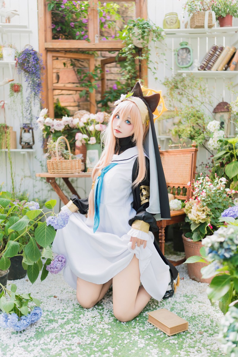 艾西Aiwest 碧蓝档案伊落玛丽修女Cosplay写真图集 修女主题高清图集 33P (98.4M)插图4
