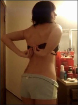 [Image: Voyeur735155708.jpg]