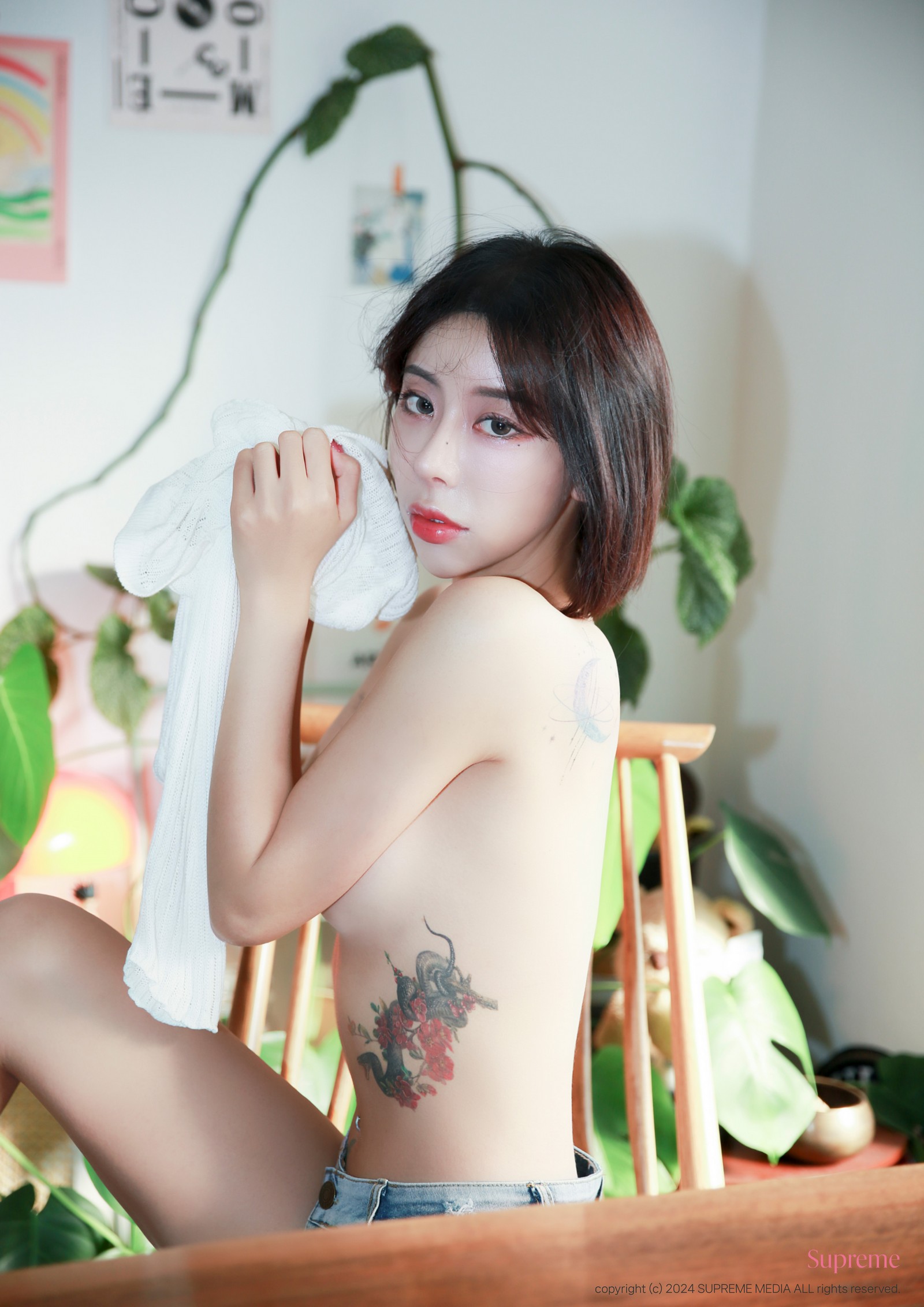 韩国Supreme Magarin Jeans高清写真套图，共75张，资源大小195MB插图6