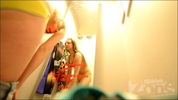 [Image: Voyeur13095141916.jpg]