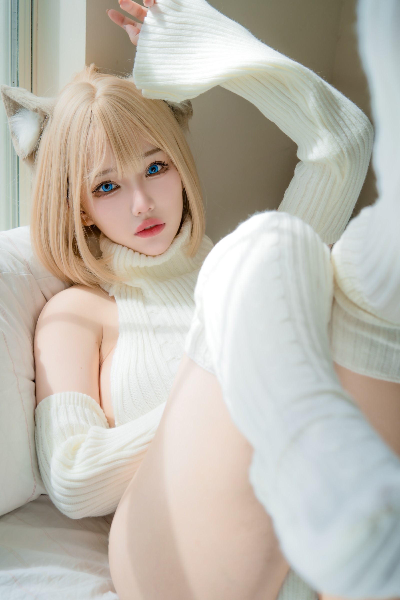 狐洛洛子 – 慵懒白猫 高清写真（36P-462MB）居家猫系氛围图集插图4