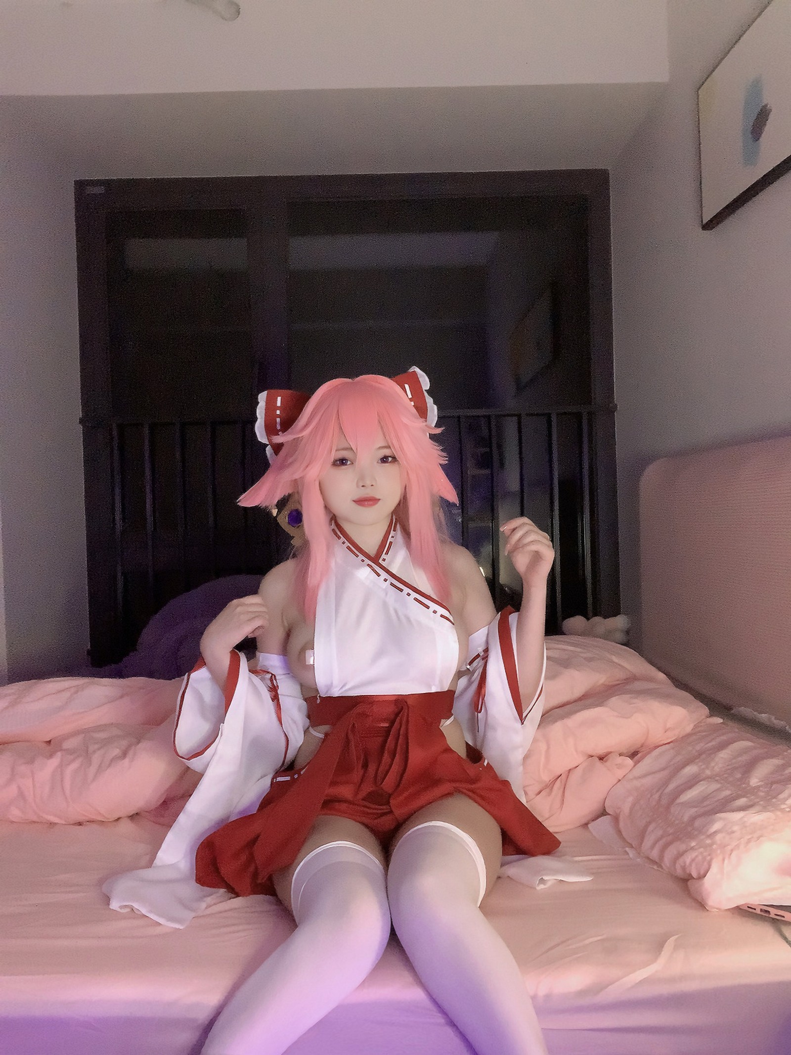 小瑶幺幺 八重巫女 Cosplay 写真合集【39P + 1V｜47.3MB】插图3