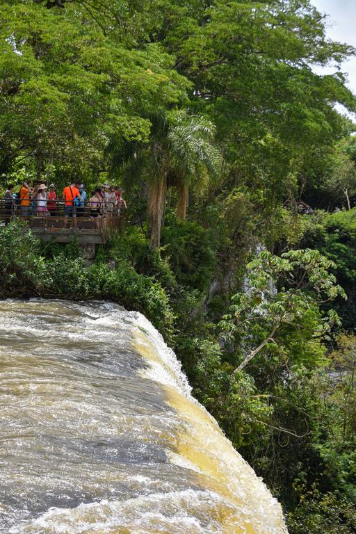 В джазе только девушки или аргентинско-бразильский калейдоскоп В джазе только девушки или аргентинско-бразильский калейдоскоп