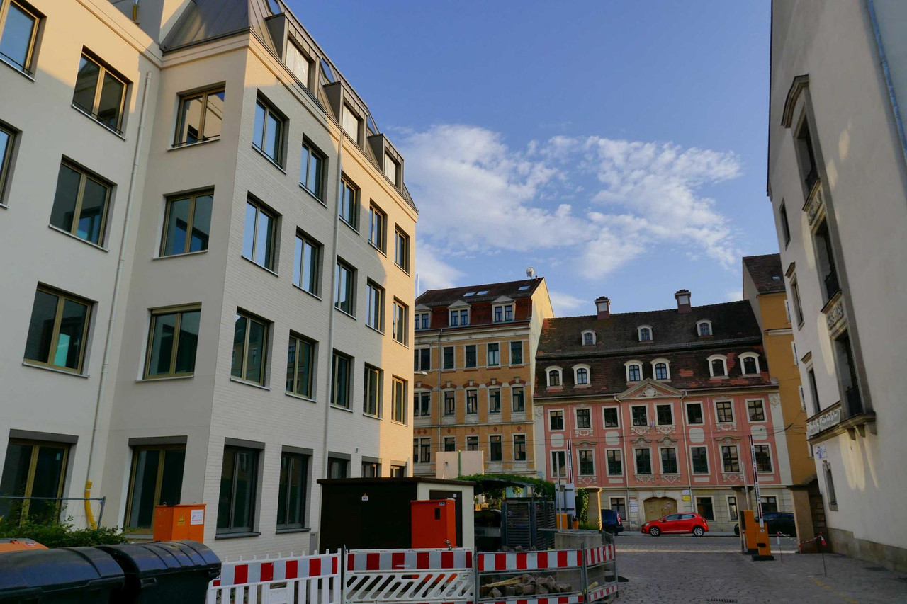 Bild: https://i.postimg.cc/X70SjPxZ/P1370598.jpg