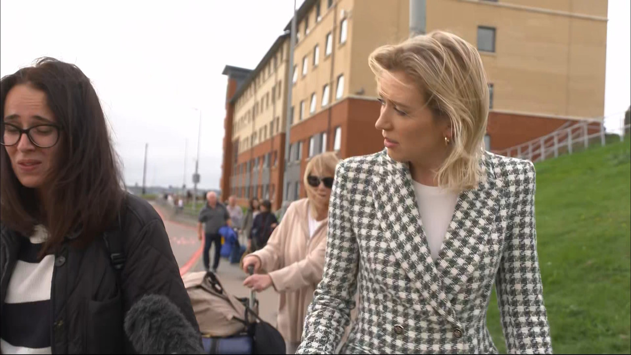 ITV Lunchtime News_20231011_13301355.ts_snapshot_16.13.564