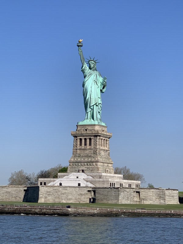 D71E0D53-5285-4B18-B354-A25B905DC2C5