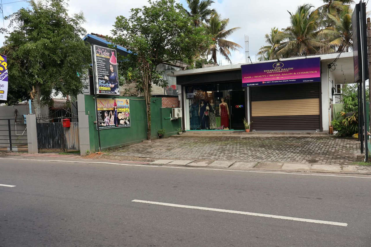 Nelon Fashion Exterior