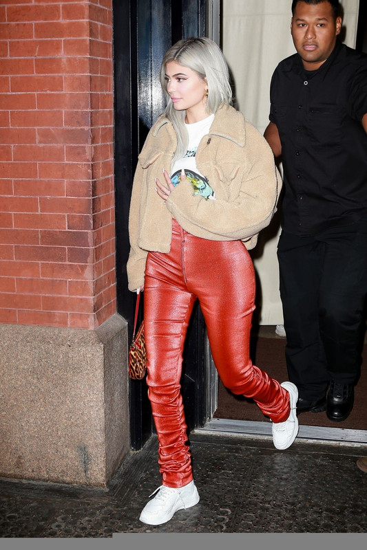 481120FE-8F7E-4AA4-9005-3A0C9500EAB7