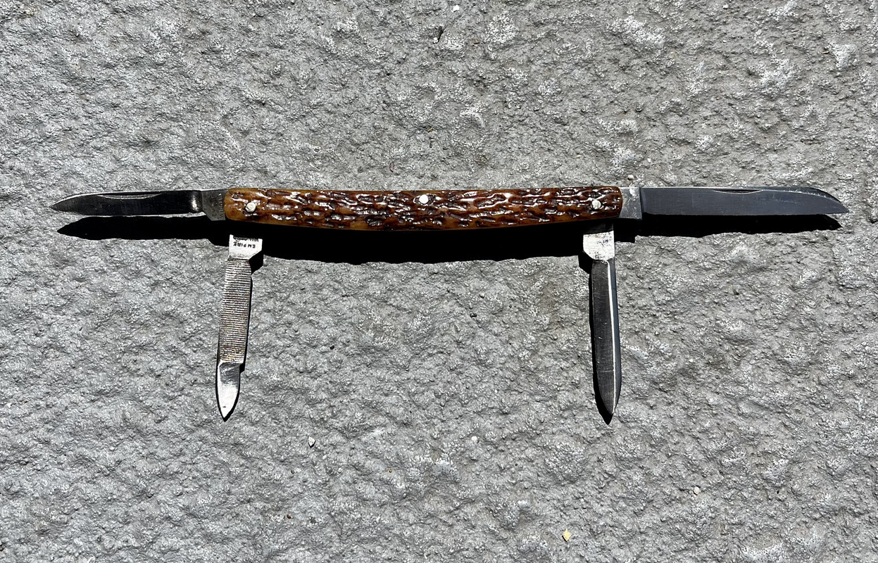 D41984A7-5673-4C34-9964-1F7BAA40F479