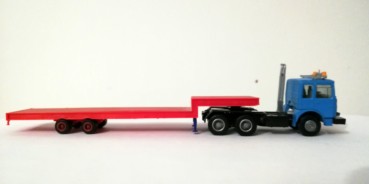 Mach (9043)