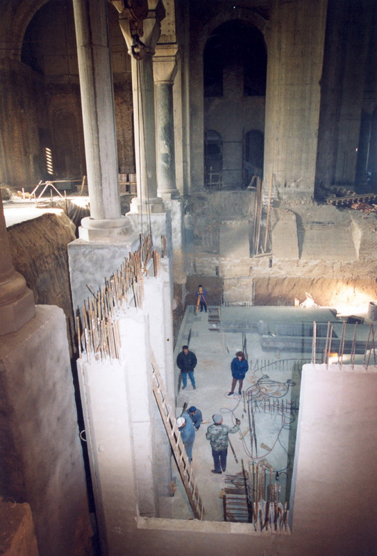 kripta-hram-svetog-save-2001-03.jpg