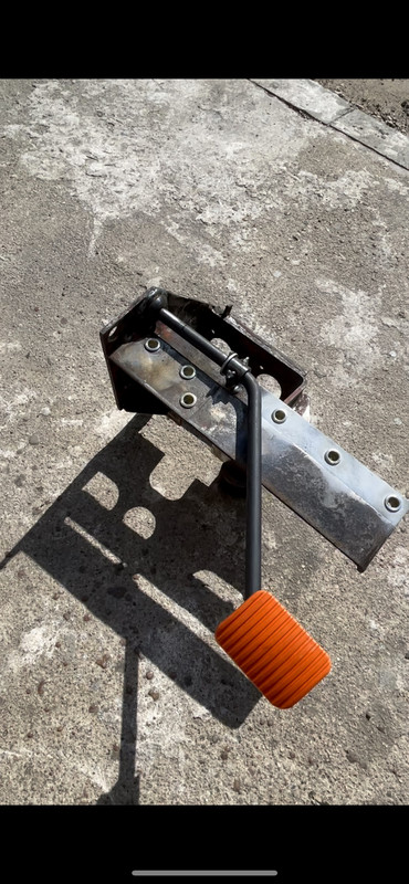 9480911F-C4CF-463C-9833-6925B9D6AC50