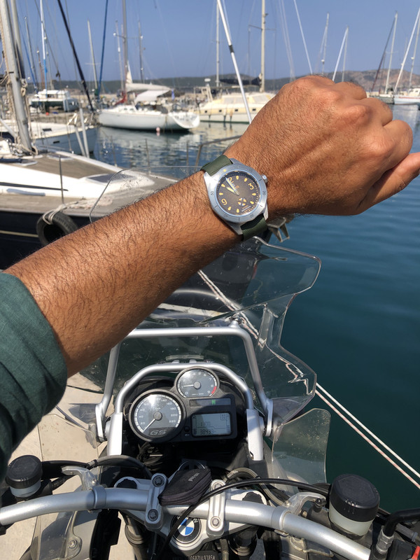 D98589EE-DF61-4A4F-B61E-A0A4909FD1CC