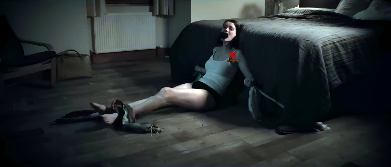 Kirsty Strain 8 - Dreaded Light 2022